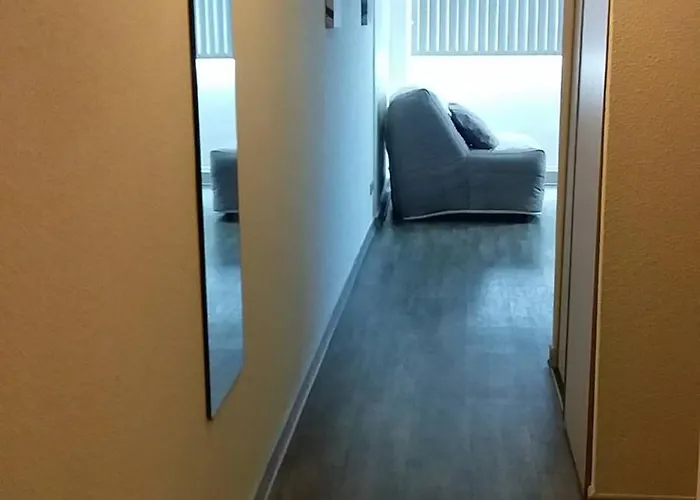 Appt 2 Pieces 32m2 Avec Loggia Vitree Ref 4001 Apartment